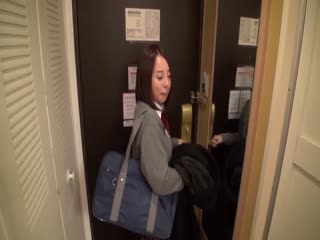 FSKI001初心で可愛い素人女子校生の「大きなオッパイ」をチューチュー吸わせてもら<script src=